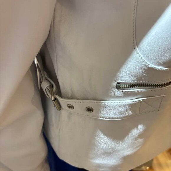 Bloomingdales white leather jacket designer zippers XL - Picture 2 of 4